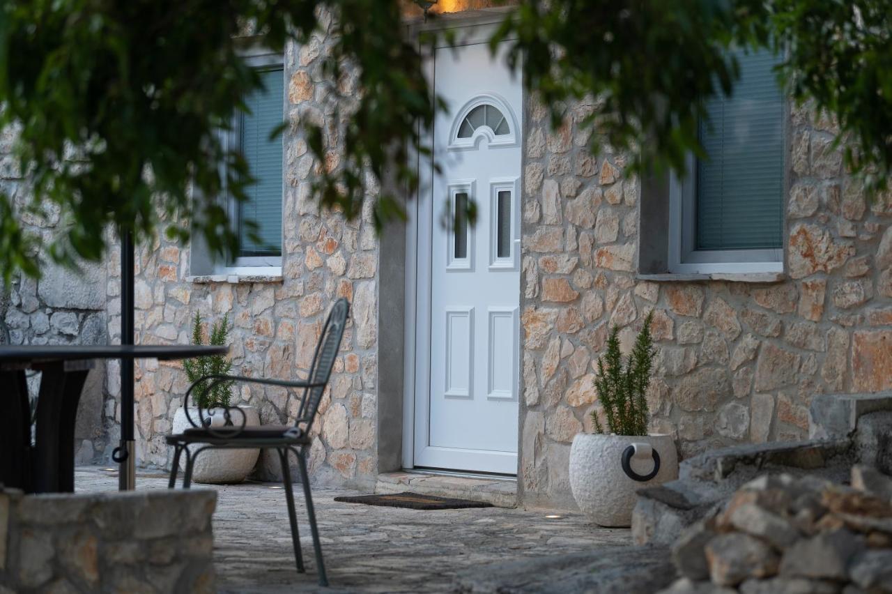 Kuca Za Odmor Lavanda II درفينيك المظهر الخارجي الصورة